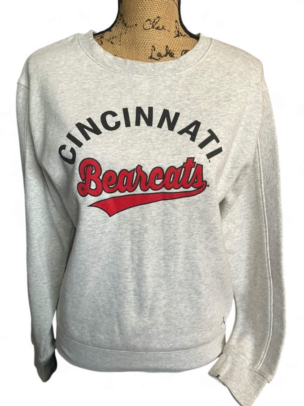 Under Armour Cincinnati Bearcats Light Gray Crewneck Sweatshirt